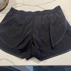 Black Lulu Lemon shorts